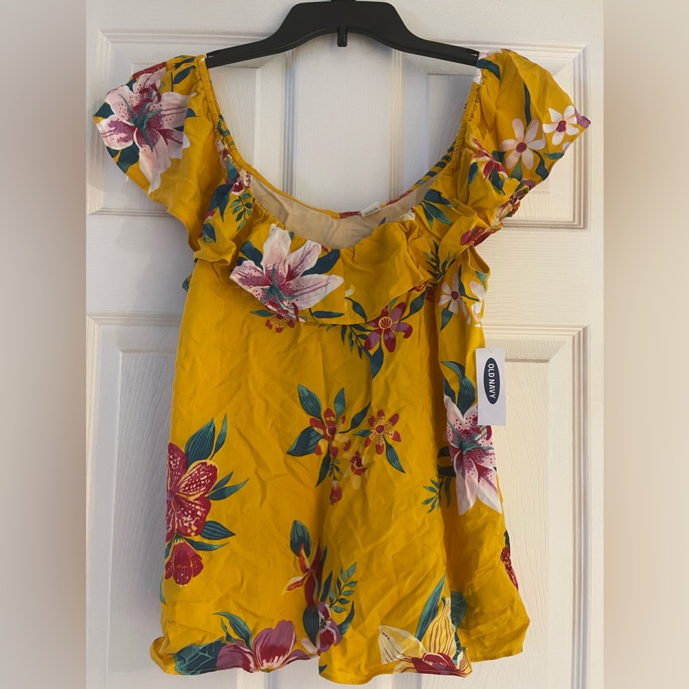 NWT | Old Navy Floral Top | Size M - Picture 3 of 4